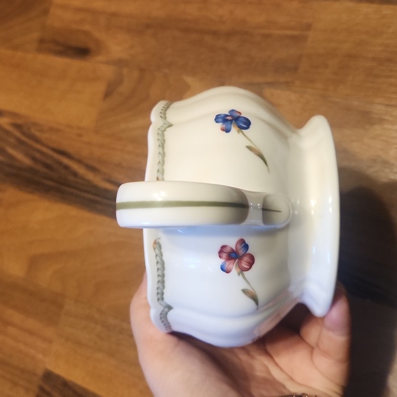 Summer Estate by Noritake Homecraft Small Gravy Boat or Large Creamer Floral - Picture 5 of 13